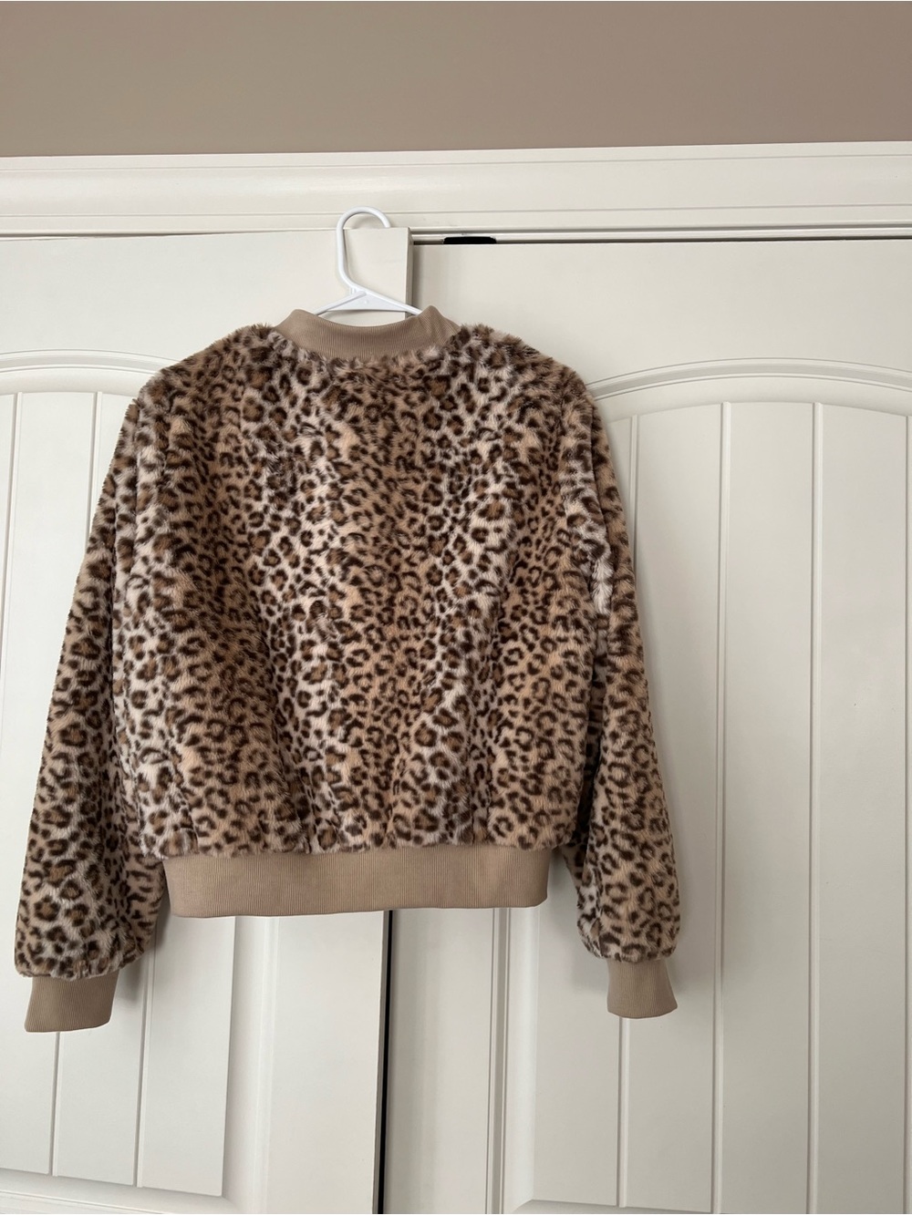 Sanctuary Faux Fur Leopard-Print Bomber Jacket - Beige/Tan - Picture 2 of 7